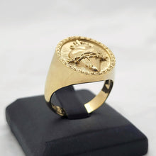 Load image into Gallery viewer, 14k 18k gold sacred heart of jesus ring