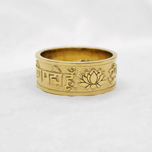 Load image into Gallery viewer, 14k 18k gold buddhist lotus om mani padme hum ring