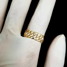 Load image into Gallery viewer, 14k 18k gold chain ring 2 Medium 8mm