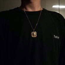 Load image into Gallery viewer, 14k 18k gold tiger pendant necklace 1