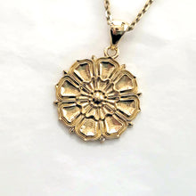 Load image into Gallery viewer, 14k 18k gold lotus pendant necklace 1
