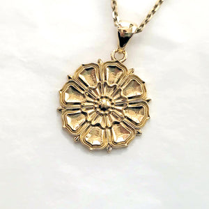 14k 18k gold lotus pendant necklace 1