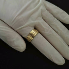 Load image into Gallery viewer, 14k 18k gold buddhist lotus om mani padme hum ring
