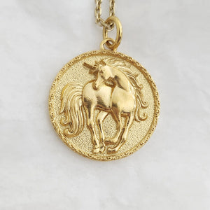 14k 18k gold circle unicorn pendant necklace for women and men
