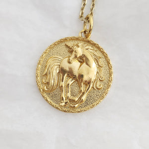 14k 18k gold circle unicorn pendant necklace for women and men