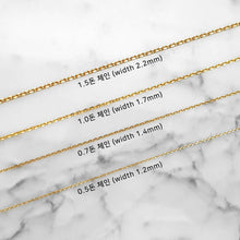 Load image into Gallery viewer, 14k 18k gold crucifix pendant necklace 1 Medium 30mm
