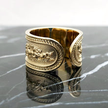 Load image into Gallery viewer, 14k 18k gold wide galloping horses ring
