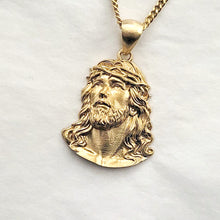 Load image into Gallery viewer, men&#39;s Jesus pendant necklace in 14k and 18k gold

