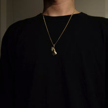 Load image into Gallery viewer, 14k 18k gold praying hands pendant necklace for men and women
