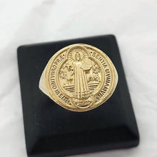 Load image into Gallery viewer, men&#39;s saint Benedict ring in 14k and 18k gold
